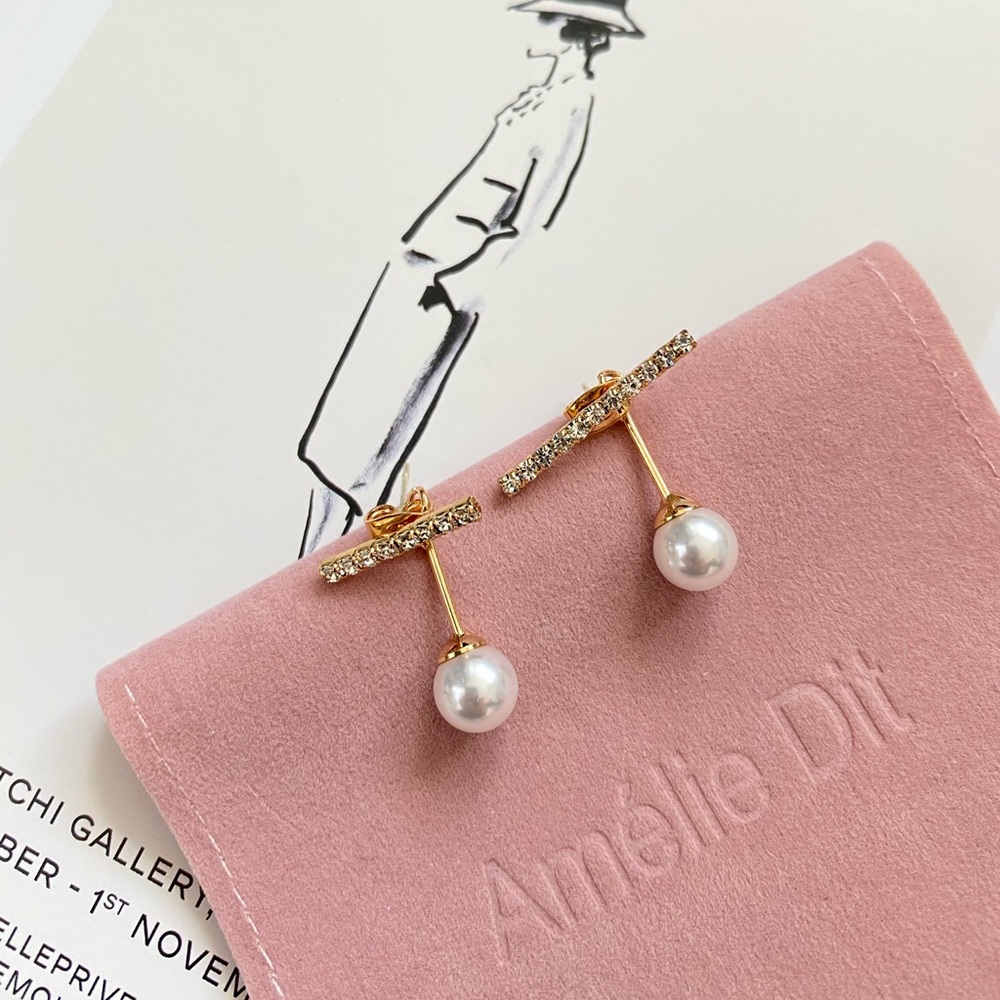 Fresh water pear earrings